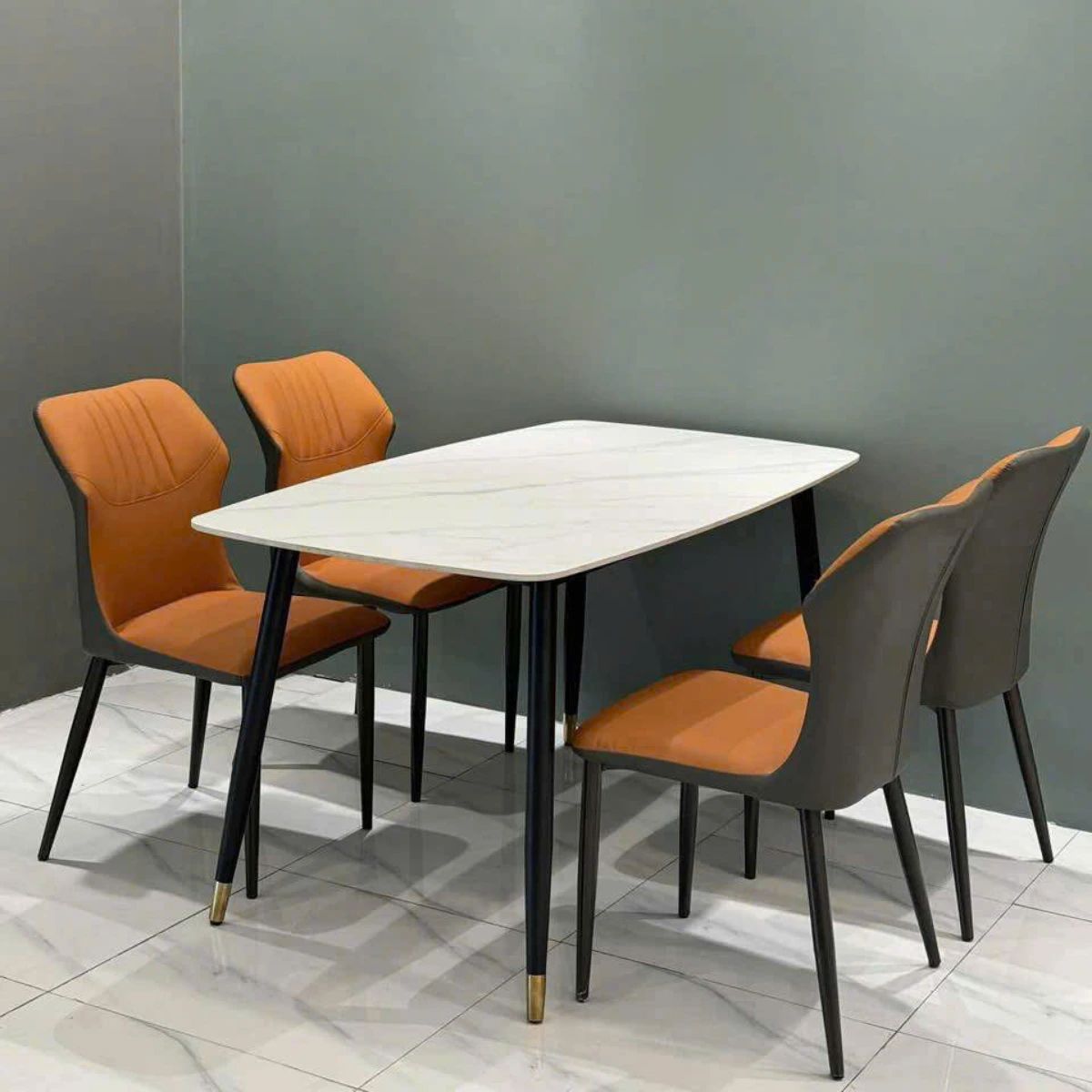 Bàn ăn mặt đá ceramic chân côn 4 ghế Cozy