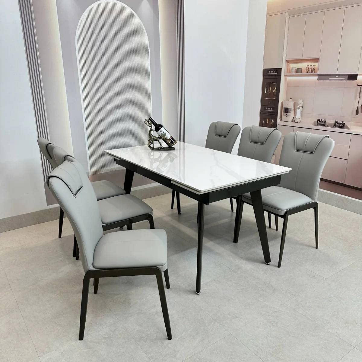 Bàn ăn thông minh mặt đá Ceramic kéo dài ghế Maris