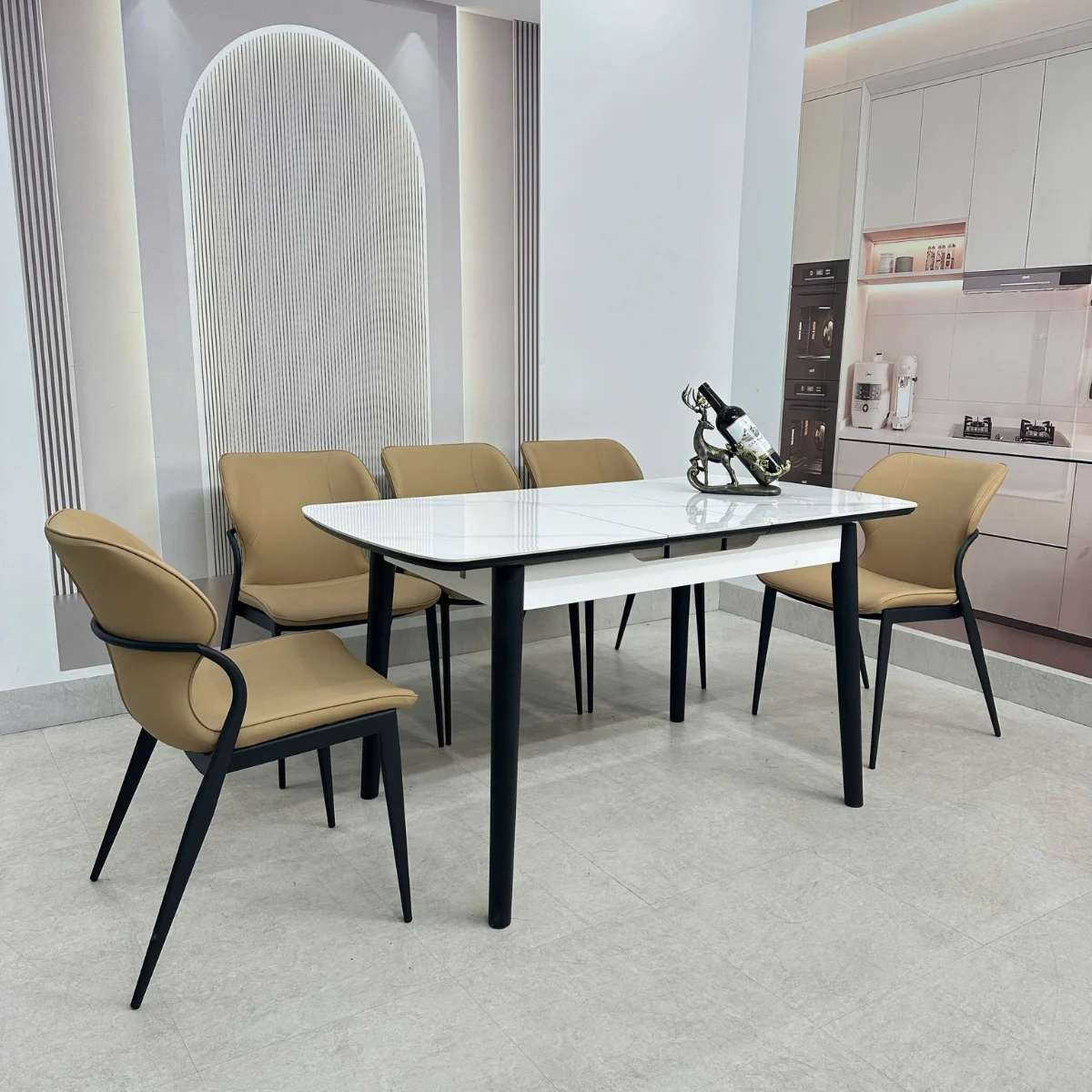 Bàn ăn thông minh mặt đá ceramic kéo dài ghế Mutali