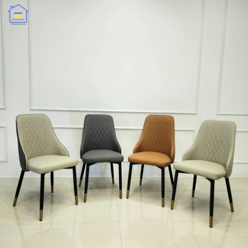 Bộ bàn ăn mặt đá Ceramic kèm ghế Sheraton trám