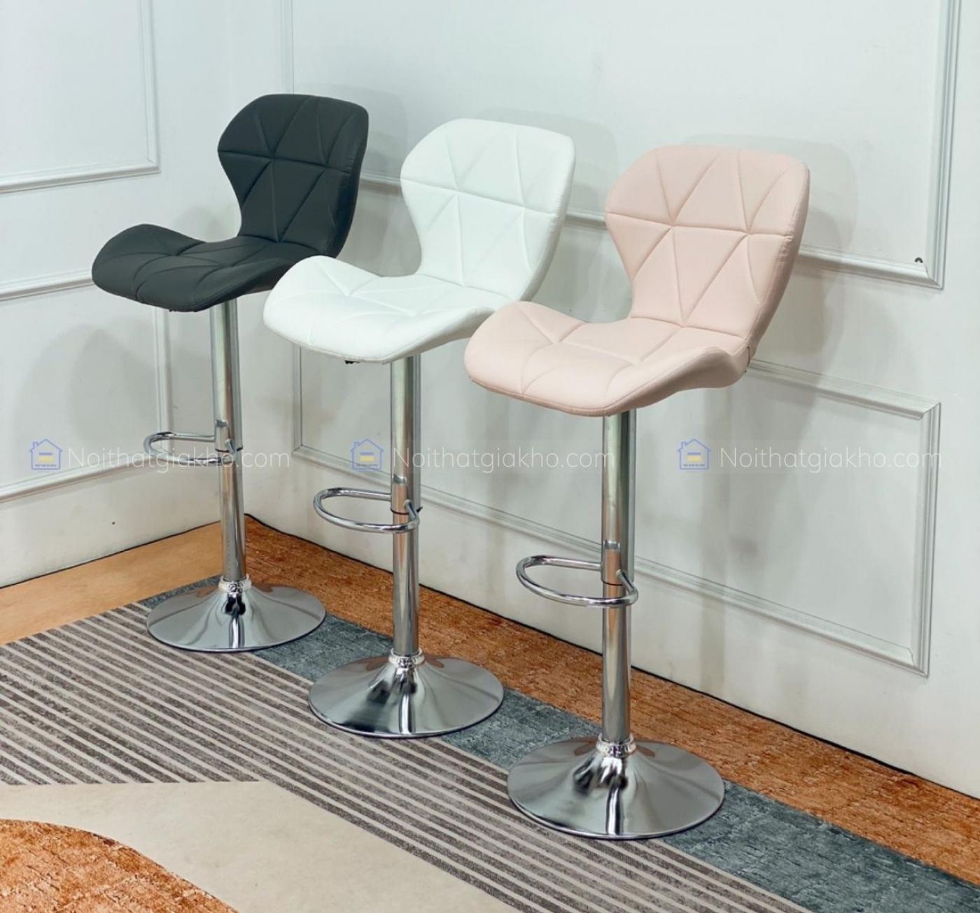 Ghế quầy bar bọc da chân trụ GB06