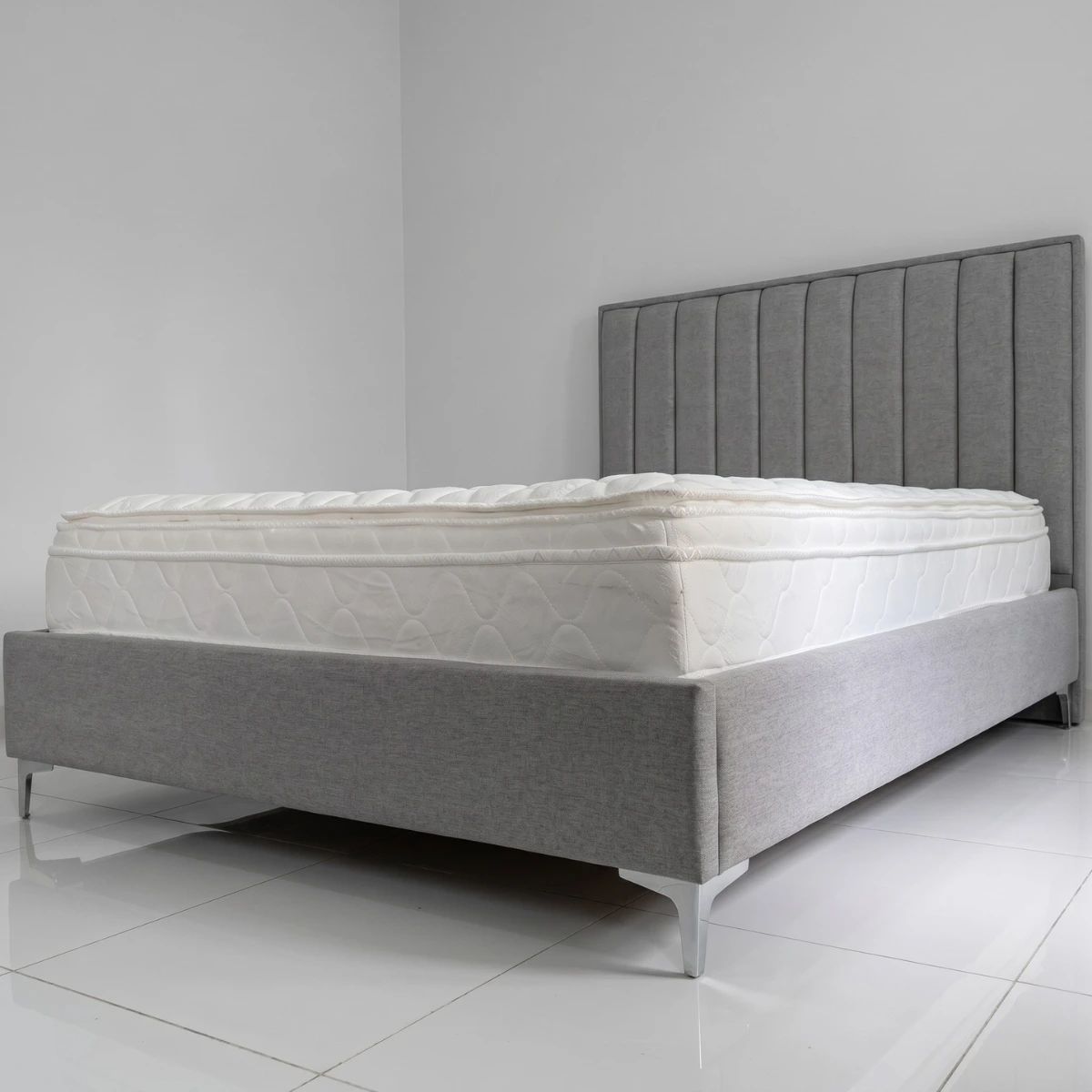 Giường bọc nệm TL02