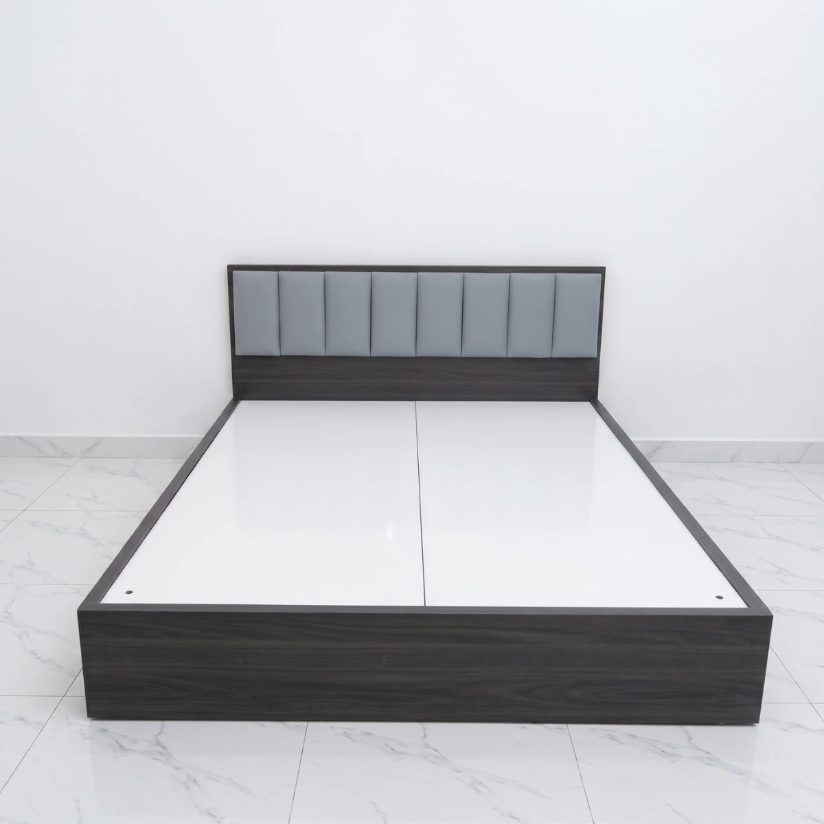 Giường gỗ MDF bọc nệm Adora