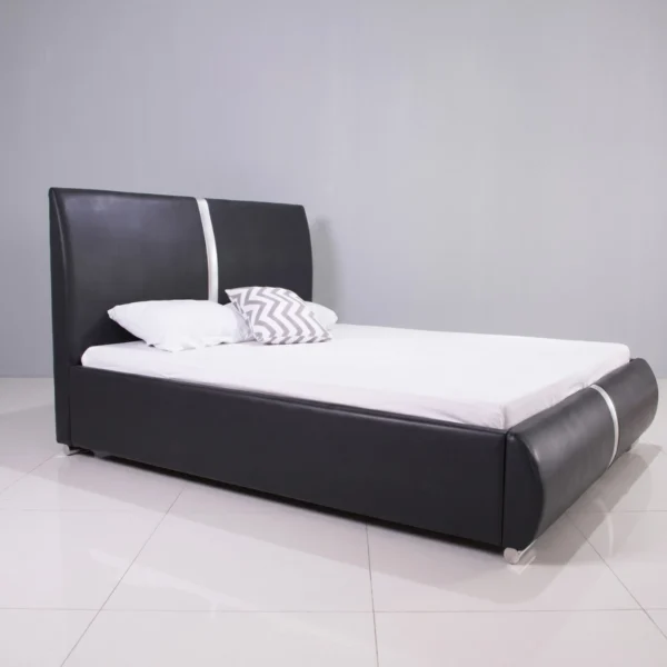 Giường ngủ bọc nệm da Adora TL07
