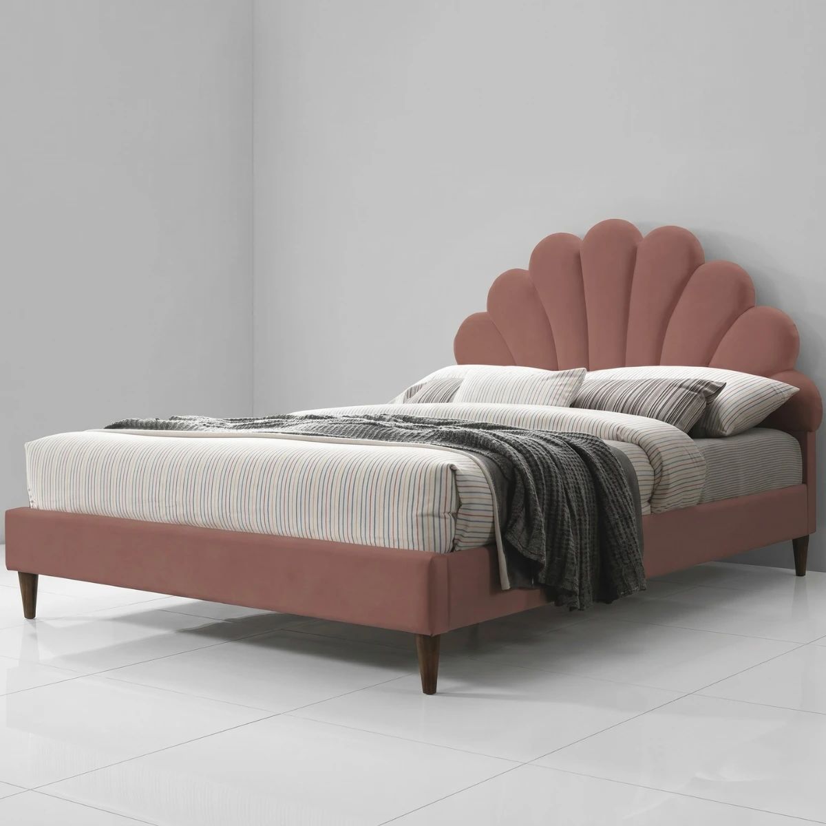 Giường ngủ bọc nệm vỏ sò giá rẻ